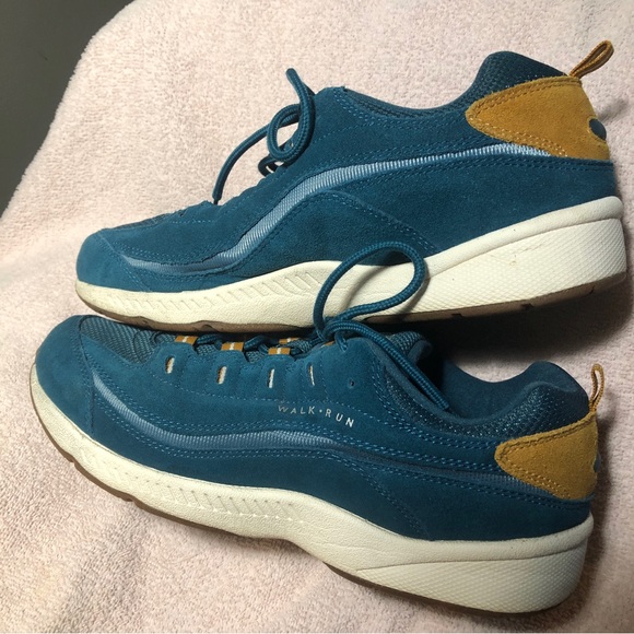 Easy Spirit 10W Seromy Walking Shoe - Picture 3 of 7